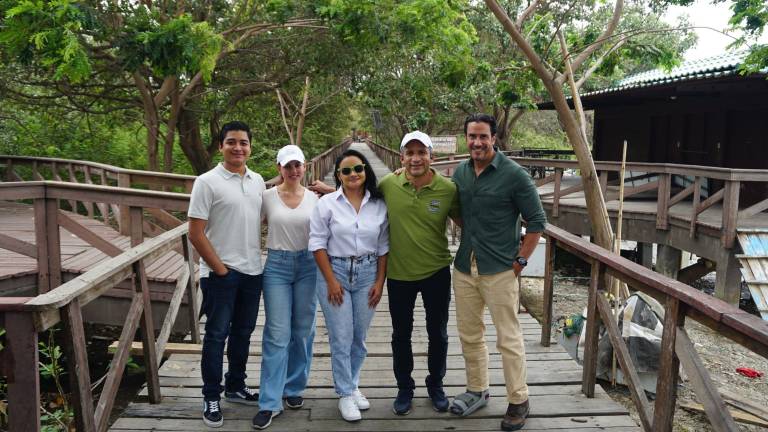 $!Personal a cargo del proyecto en la Isla Santay.