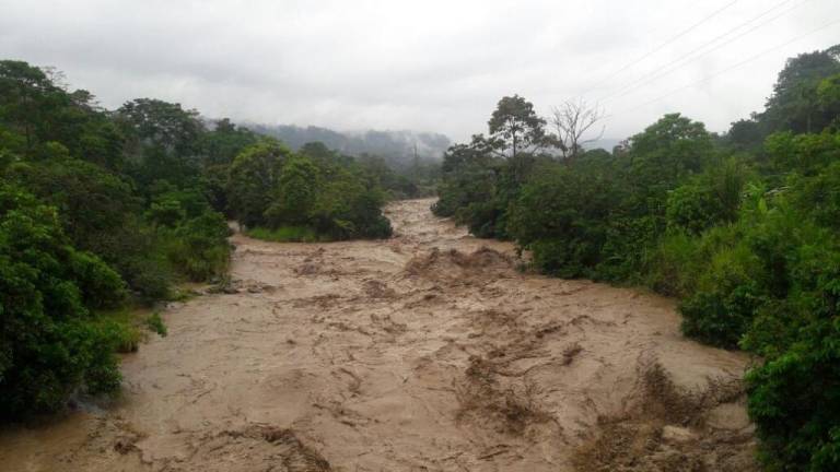 3 mil personas sin agua por desbordamiento de río en Pastaza