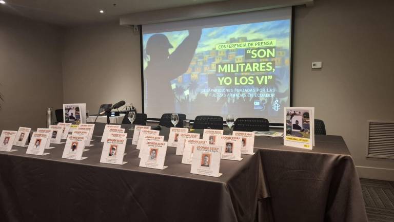 $!Carteles de las 43 desapariciones forzadas detectadas por Amnistía Internacional.