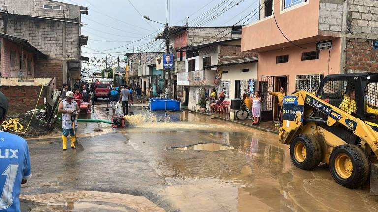 $!Las lluvias en Santa Rosa provocaron la inundación de ríos y han dejado comunidades anegadas.