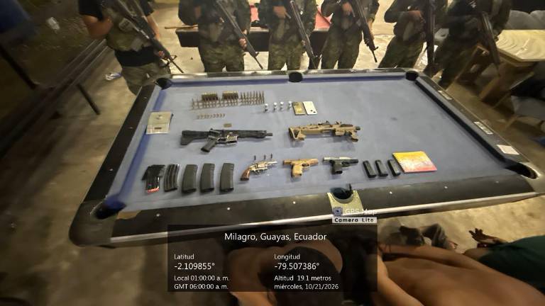 $!Arsenal descubierto en una hacienda del cantón Milagro.