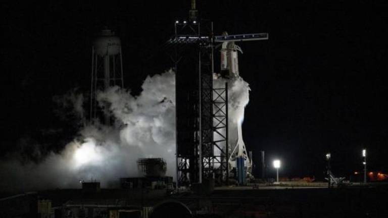 SpaceX y la NASA envían la primera misión tripulada al espacio