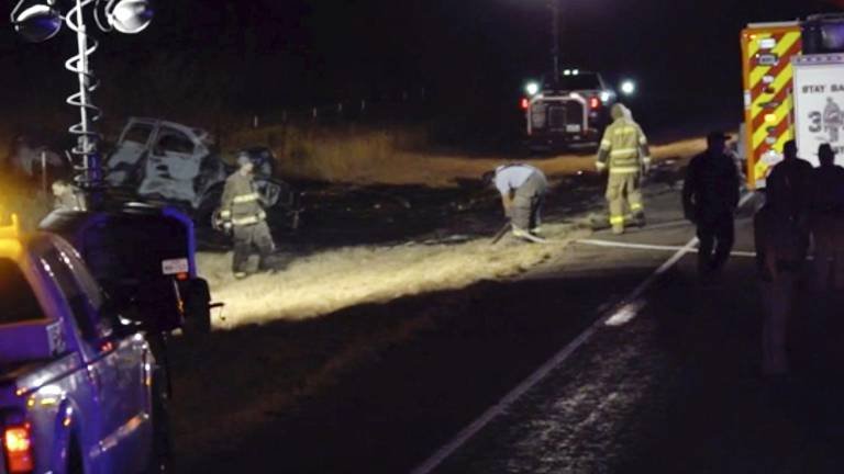 Un niño conducía camioneta involucrada en accidente que dejó 9 muertos en Texas