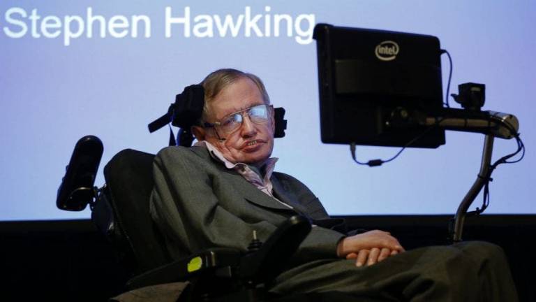 Hawking lanza programa de búsqueda de vida extraterrestre