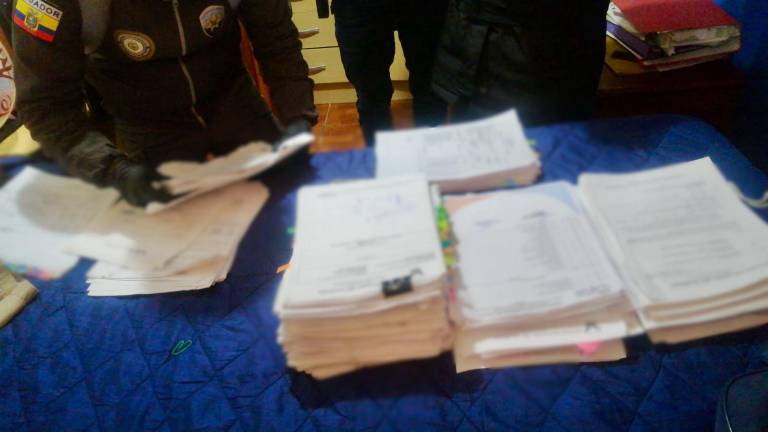 $!Red de corrupción policial en Pichincha: 10 allanamientos, cinco detenidos e indicios de delitos