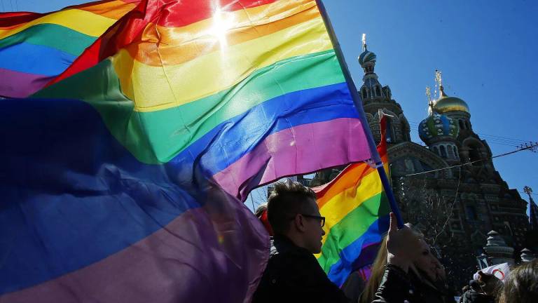 Rusia prohibirá el cambio de sexo en documentos de identidad y certificados oficiales