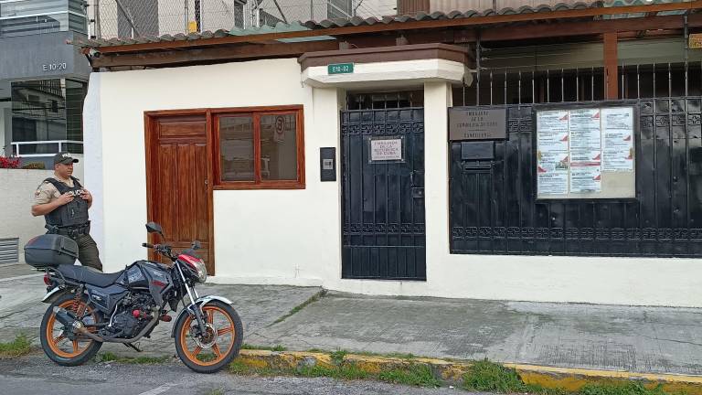 $!Ambiente en la embajada de Cuba en Quito.