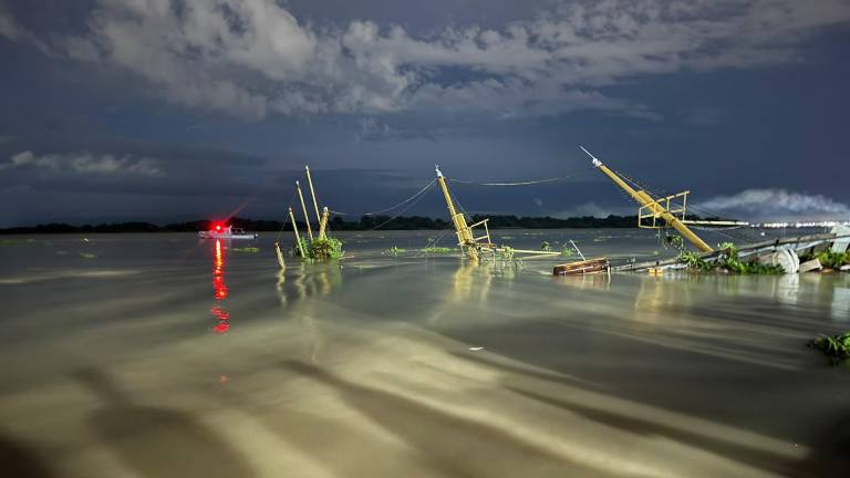 El Morgan se hundió en el río Guayas: así fue el siniestro del tradicional barco turístico de Guayaquil