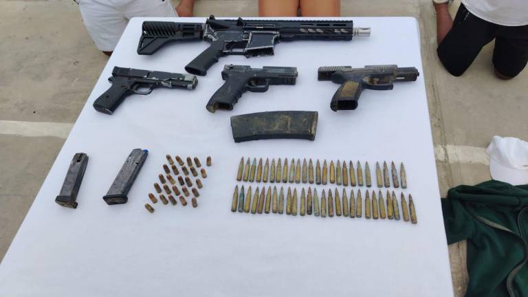 $!Armamento que los sospechosos tenían en su poder.