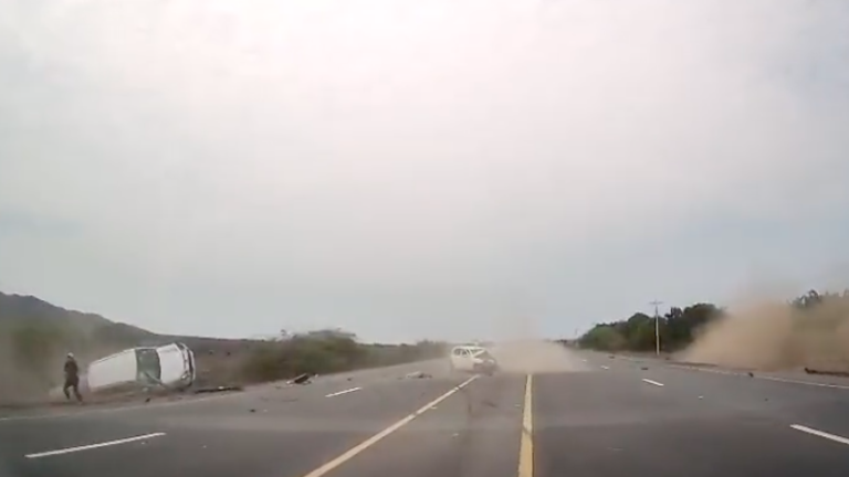 Geovanny R. es convocado a una audiencia por el triple choque sucedido en Vía a la Costa que causó la muerte de una persona