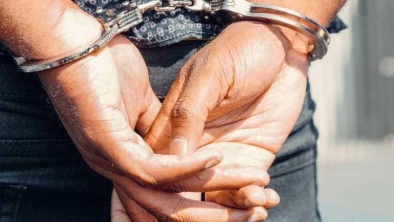 En Ecuador se condenó a una persona a 38 años de prisión por el delito de pornografía infantil