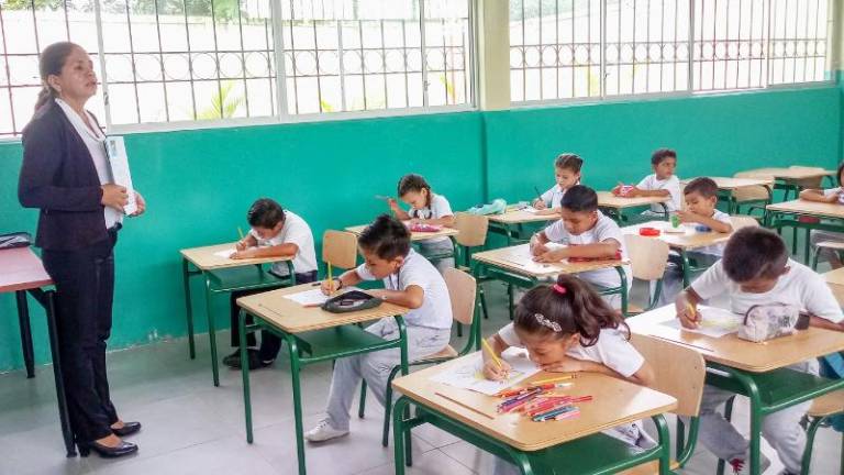 Atención docentes: así puede obtener una de las vacantes con sueldo de $817 que ofrece el Ministerio de Educación