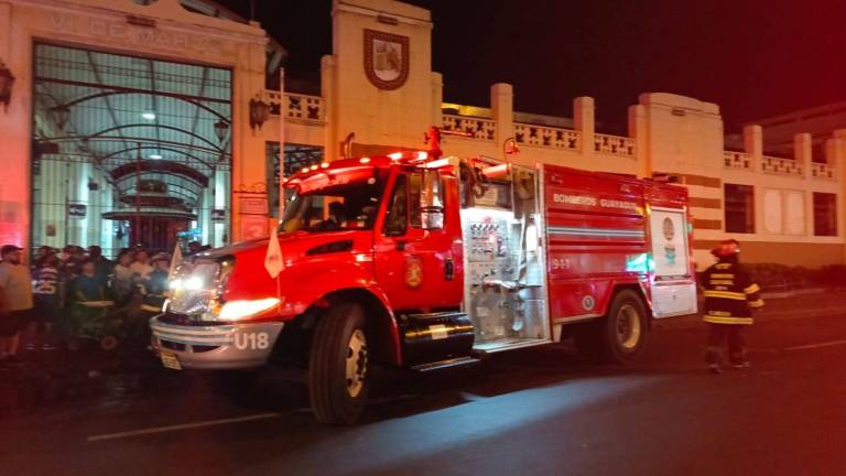 Incendio en el Mercado Central de Guayaquil: esto se sabe sobre las afectaciones y la posible causa