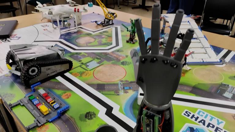 La indagación y el buen uso de la tecnología son necesarias para una exitosa escolaridad en casa