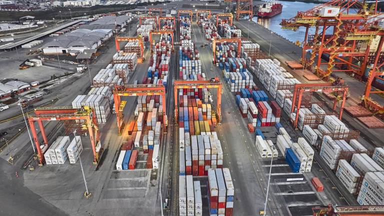 $!Contecon tuvo un crecimiento del 11 por ciento en la movilización de contenedores. El incremento obedeció a alianzas con las navieras Maersk, BTS y ZIM