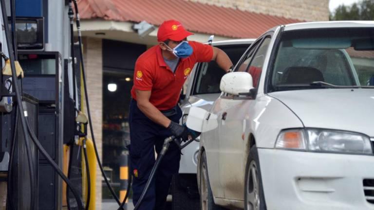 Gasolinas súper y ecoplús bajarán de precio desde mañana en Ecuador