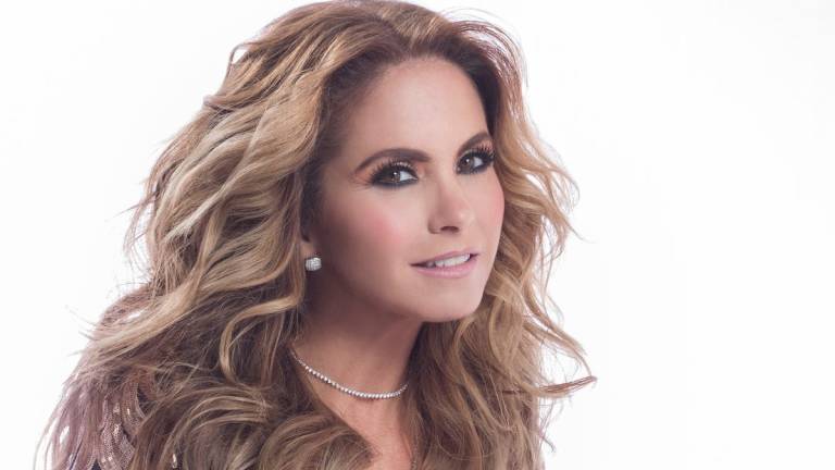 Lucero cumple 40 años de carrera artística y dice: &quot;Estoy en una etapa de mi vida inmejorable&quot;