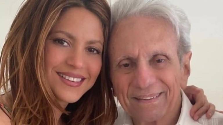 Shakira habría regresado de emergencia a Colombia por quebranto en la salud de su padre