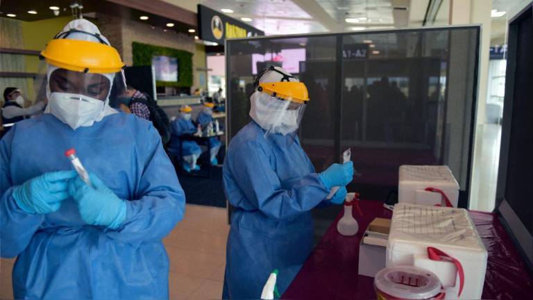 Se confirman cinco nuevos casos de ómicron en Quito