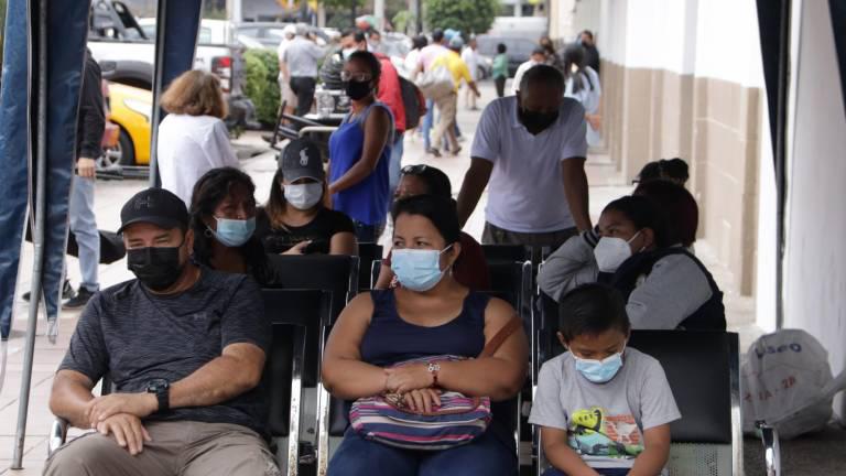 Ecuador elimina todas las restricciones de ingreso al país por Covid-19