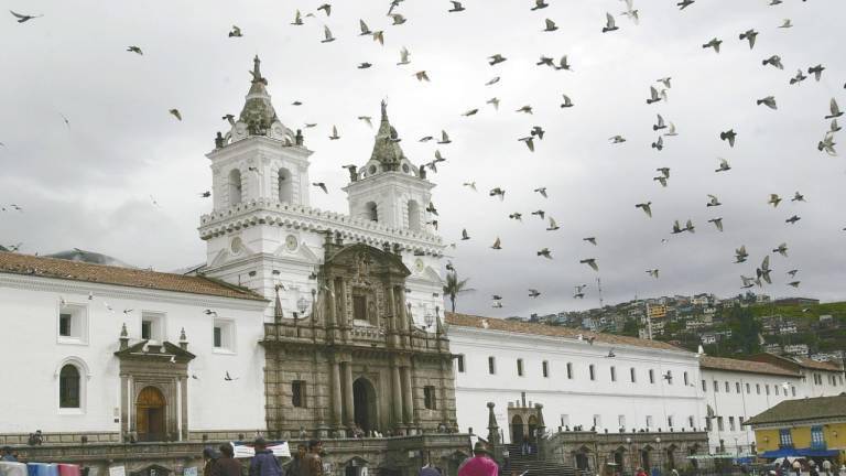 Ecuador prevé que el turismo se convierta en motor de desarrollo: ¿pasajes áereos más baratos?