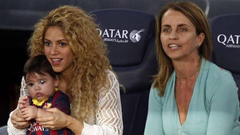 Madre de Gerard Piqué brinda su primera entrevista desde que su hijo se separó de Shakira
