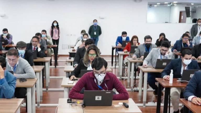 Asesinatos de juristas avivan el debate de jueces sin rostro