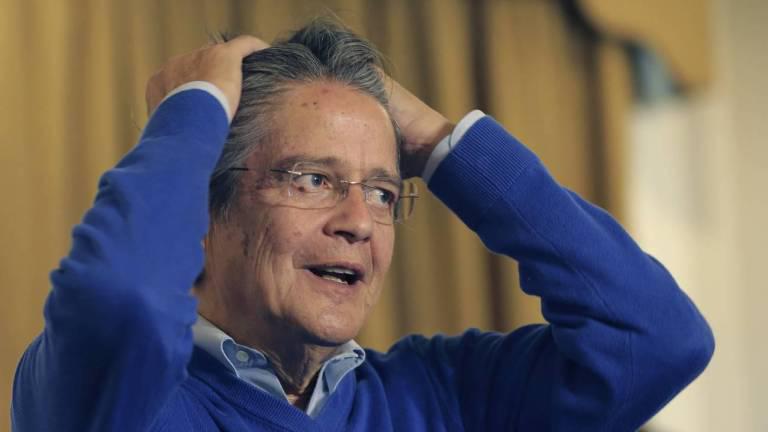 Guillermo Lasso asegura que el Gobierno no va a subir el precio de los combustibles