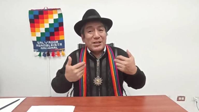 Asambleísta Salvador Quishpe fue suspendido por el CAL tras queja de UNES