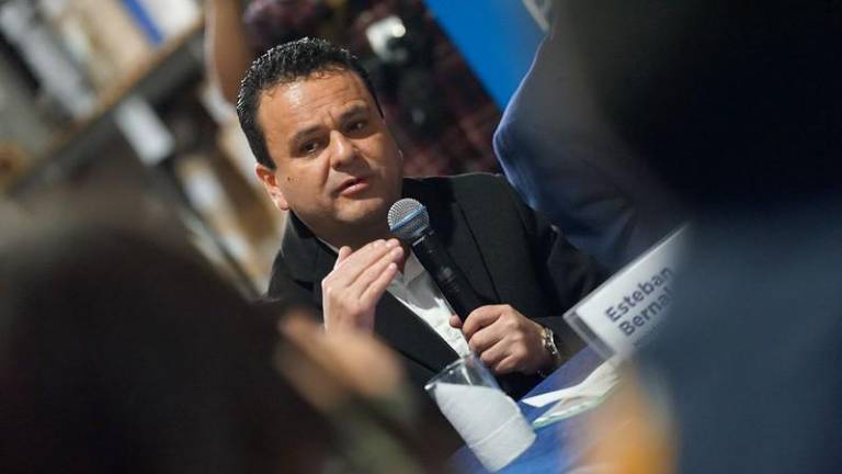 Comisión de la Asamblea recomienda enjuiciar a Esteban Bernal, ministro de Inclusión Económica