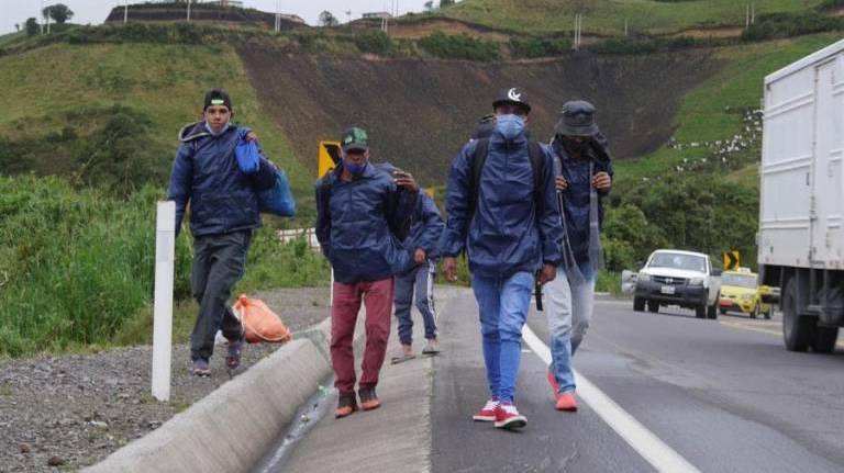 El 96 % de los migrantes venezolanos ve Ecuador como destino final