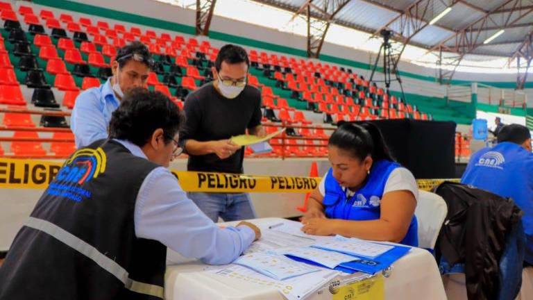 OEA preocupada por aumento de violencia electoral y retrasos en el conteo en Ecuador
