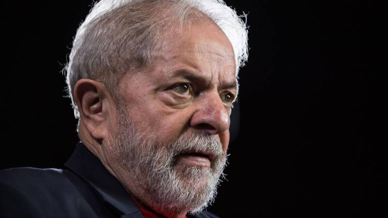 Detienen a hombre que pretendía entrar a investidura de Lula da Silva, presidente electo de Brasil, con un artefacto explosivo