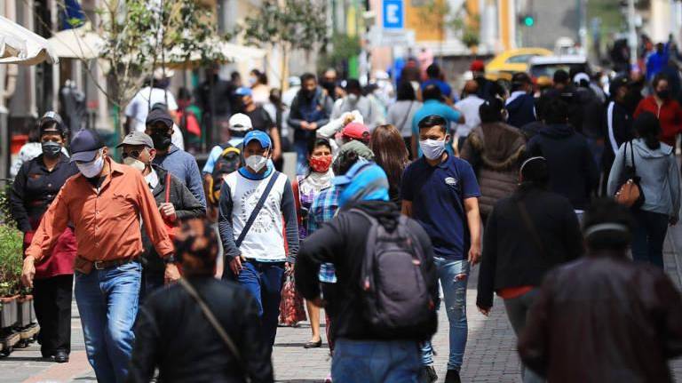 Quito pasa a nivel de alerta 'naranja' y adopta nuevas medidas por Ómicron