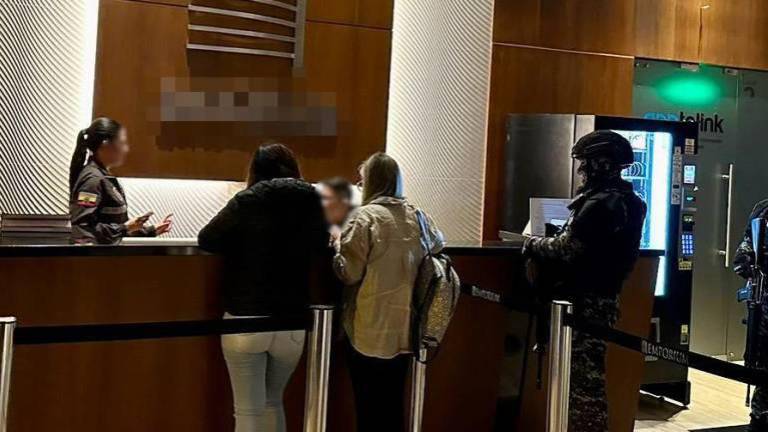 Microvistazo | Fiscalía sobre audio filtrado de abogado de Mayra Salazar: 'no afecta en nada al proceso'