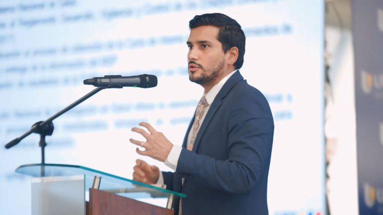 Revolución Ciudadana pide juicio político contra el exministro de Salud Jimmy Martín