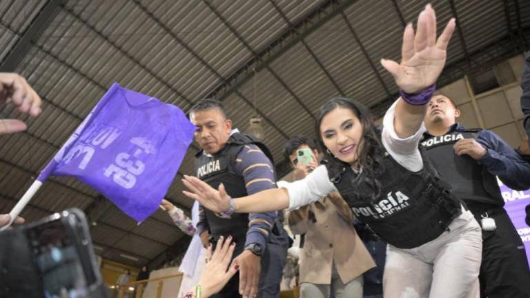 Microvistazo | Verónica Abad advierte a Daniel Noboa acerca de presuntos intereses del correísmo