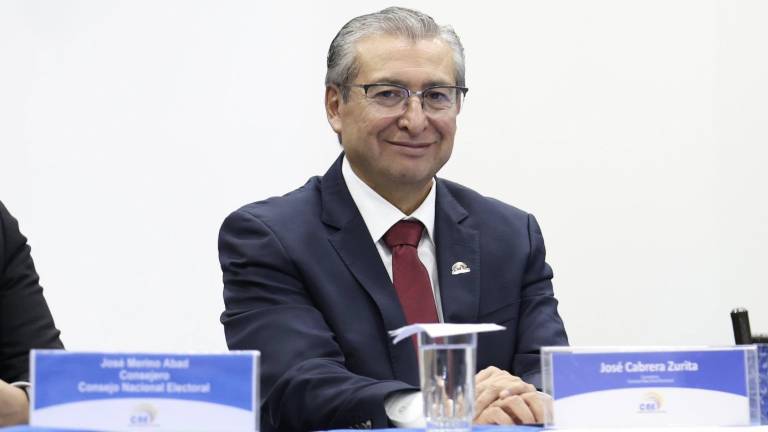 ¡Terminó la era de Diana Atamaint! José Cabrera fue designado como presidente del CNE