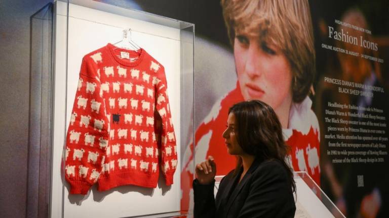 Suéter de ovejas de la princesa Diana fue subastado por USD 1,1 millones