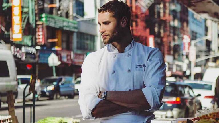 El "chef peruano más sexy del mundo" causa sensación en Internet