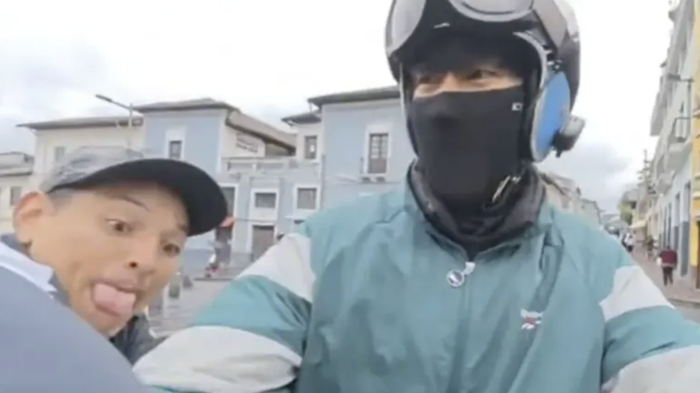 Influencer coreano fue asaltado en el Centro Histórico de Quito. (Foto: captura)