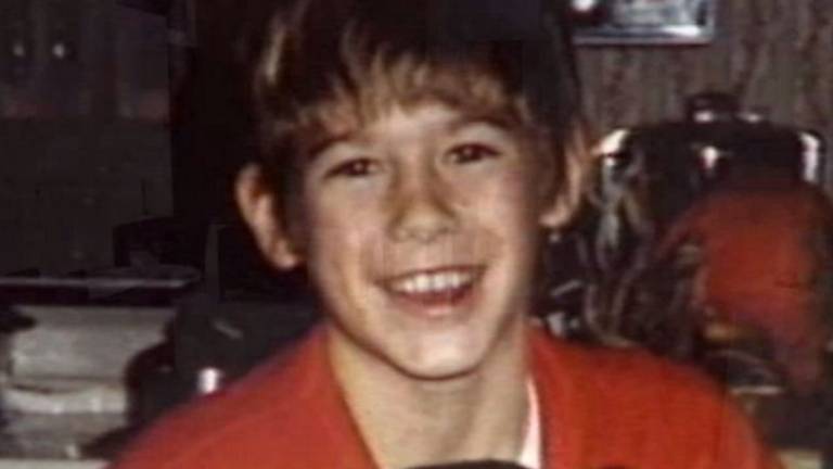 Encuentran los restos de un niño secuestrado hace 27 años en EE.UU.