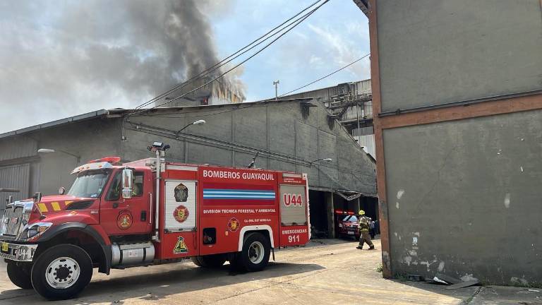 Incendio en fábrica de café al norte de Guayaquil: planta estuvo abandonada