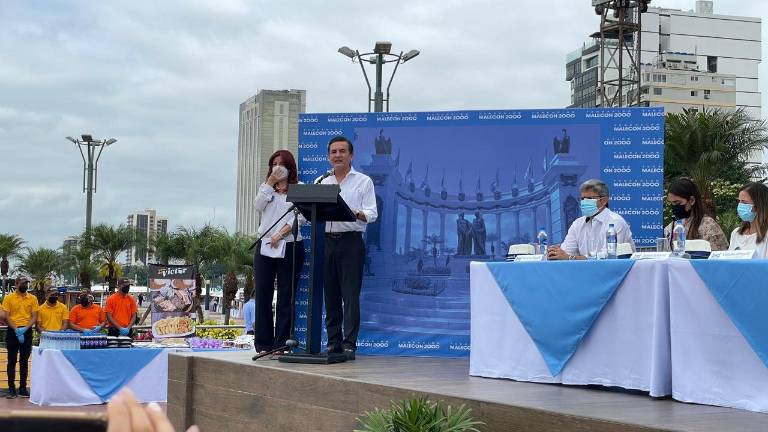 Guayaquil reactiva sus malecones en las fiestas julianas