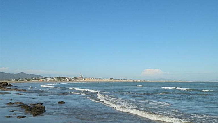 Ecuador busca ampliar plataforma más allá de 200 millas náuticas