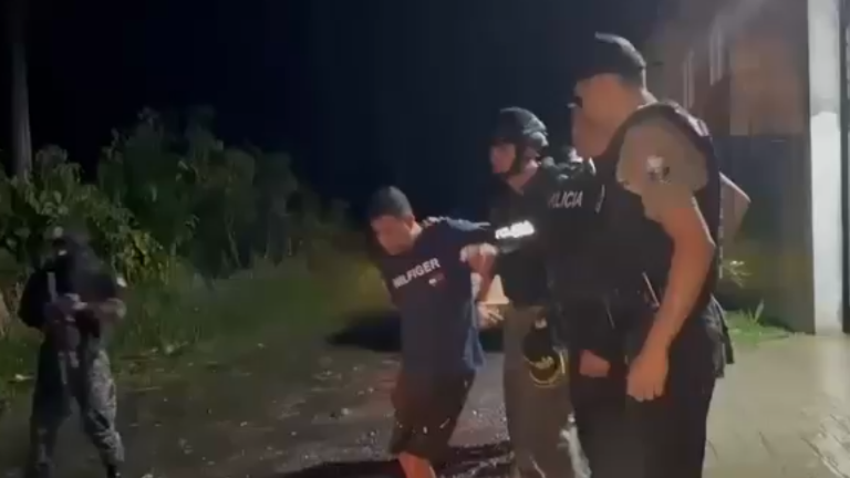 Caen 21 presuntos extorsionadores de 'Los Choneros': entre ellos alias 'Gago', objetivo de intermedio valor