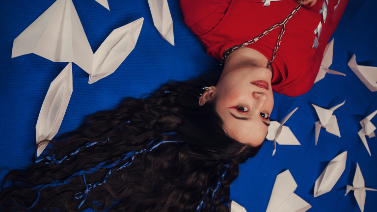 'Al romper la burbuja': el primer disco de Joaquina, un viaje sonoro a su mundo emocional