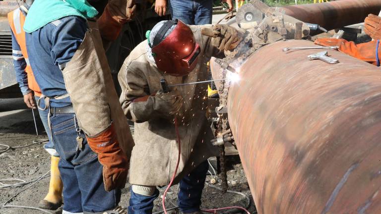 Oleoducto en Ecuador paraliza operaciones por trabajos preventivos, tras la erosión en San Rafael