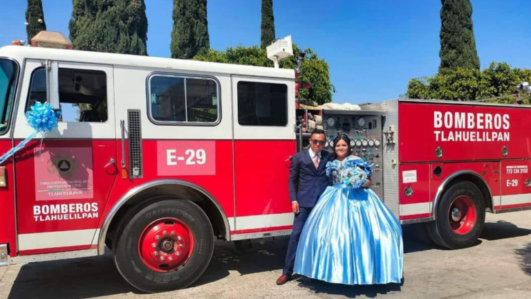 Quinceañera usa su sesión fotográfica para homenajear a su padre bombero