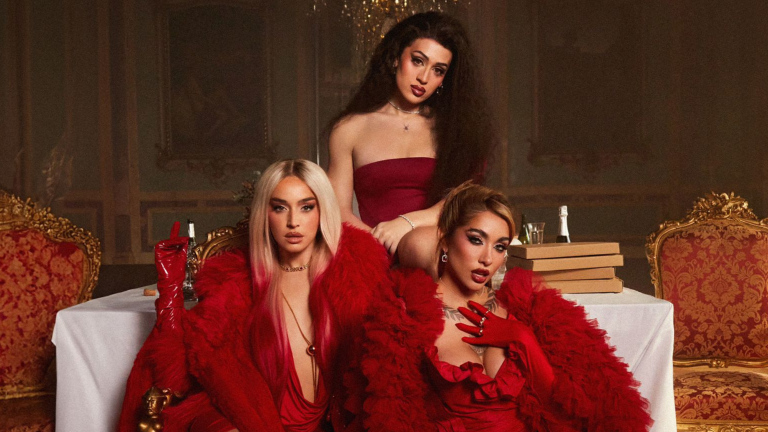 María Becerra y Villano Antillano se suman a este tema con su lírica y estilo.